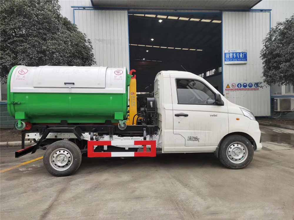 國(guó)六3方福田祥菱勾臂垃圾車